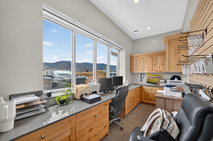 79 W 3100 N, Hyde Park, UT à vendre - Photo de l’immeuble – Image 2 sur 49