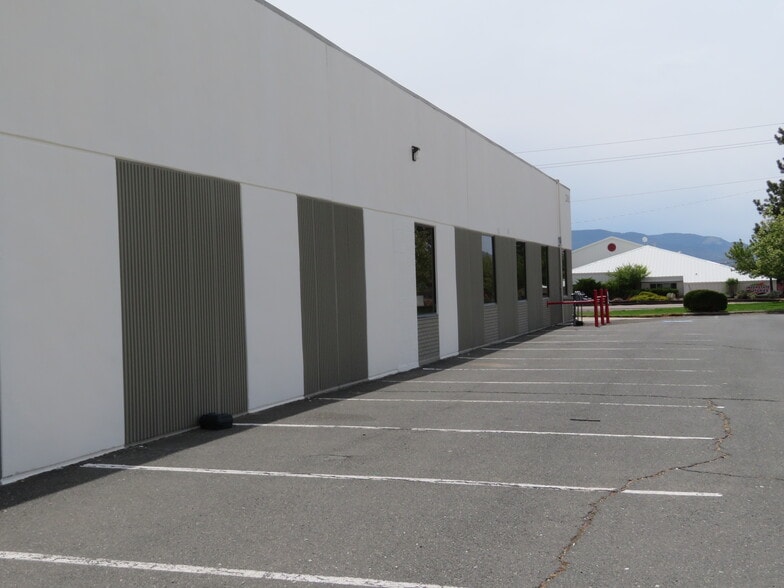 2300 Arrowhead Dr, Carson City, NV à louer - Photo de l’immeuble – Image 2 sur 10