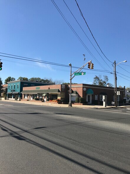 674-682 Broad St, Shrewsbury, NJ à louer - Photo de l’immeuble – Image 2 sur 5