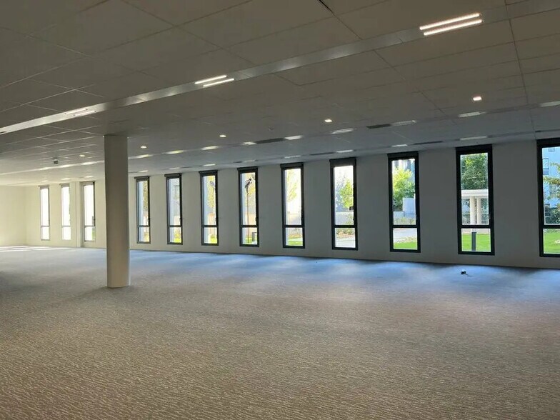Bureau dans Villeurbanne à vendre - Photo de l’immeuble – Image 3 sur 8