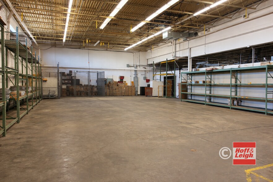 1490 E 191st St, Euclid, OH à vendre - Photo de l’immeuble – Image 2 sur 15