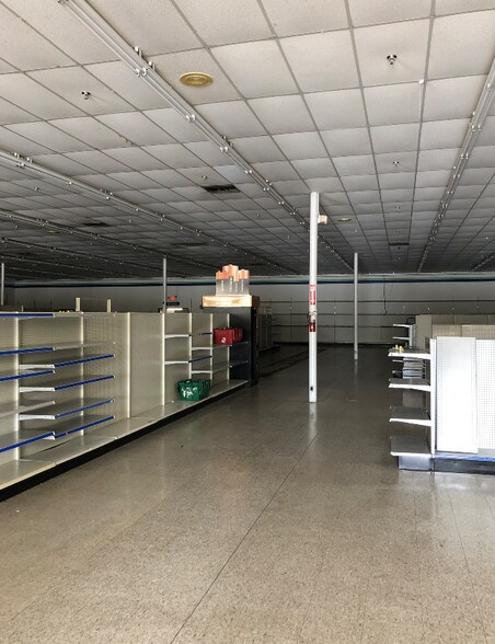 5028 S 1st St, Milan, TN à louer - Photo intérieure – Image 2 sur 7