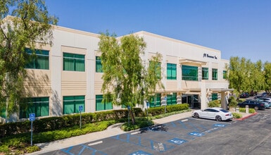 6 Orchard Rd, Lake Forest, CA à louer Photo de l’immeuble– Image 1 sur 2