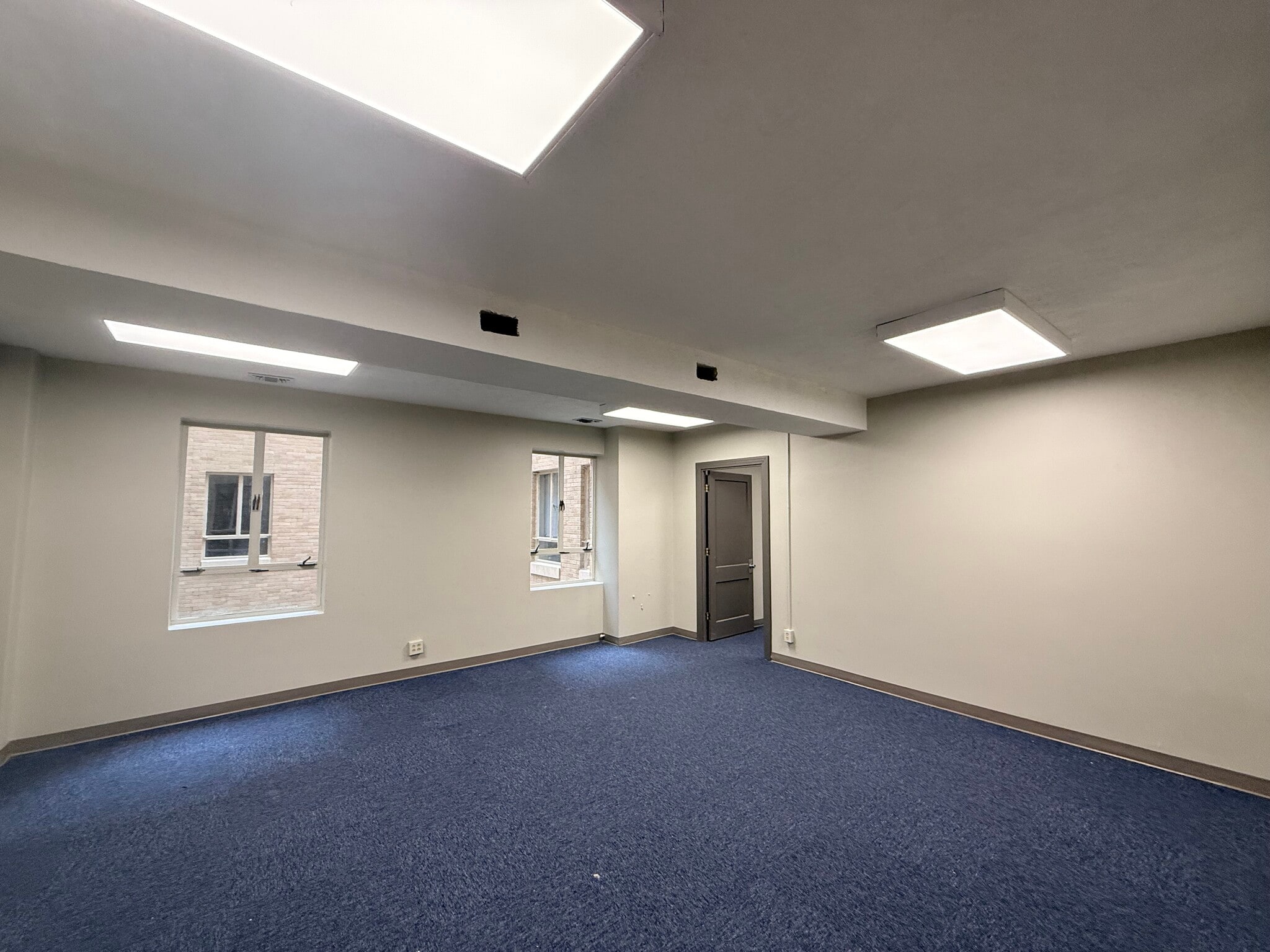 121 S Broadway Ave, Tyler, TX à louer Photo intérieure– Image 1 sur 2