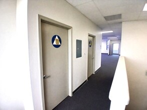 1040 N Benson Ave, Upland, CA à louer Photo intérieure– Image 2 sur 14