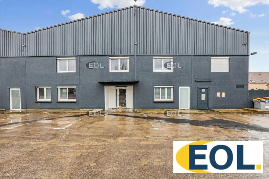 Local d’activités dans Le Mesnil-Amelot à louer - Photo de l’immeuble – Image 2 sur 10