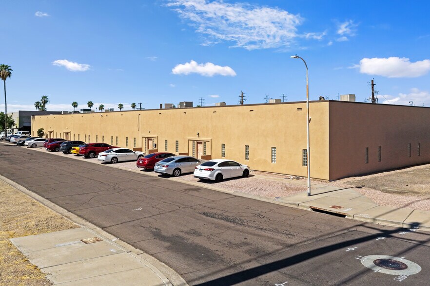 116 S Industrial Dr, Tempe, AZ à vendre - Photo de l’immeuble – Image 3 sur 7