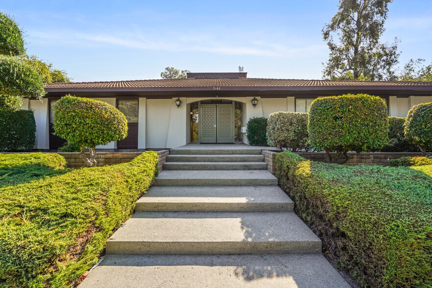 3162 Newberry Dr, San Jose, CA à louer - Photo de l’immeuble – Image 1 sur 1