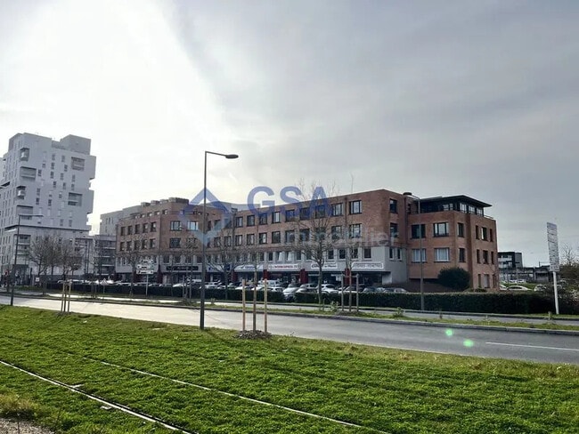 Plus de détails pour Local commercial à louer