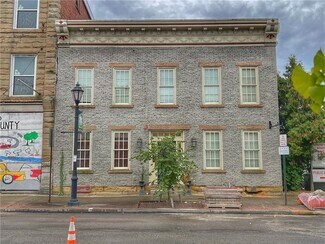 Plus de détails pour 136 E High St, Waynesburg, PA - Bureau à vendre