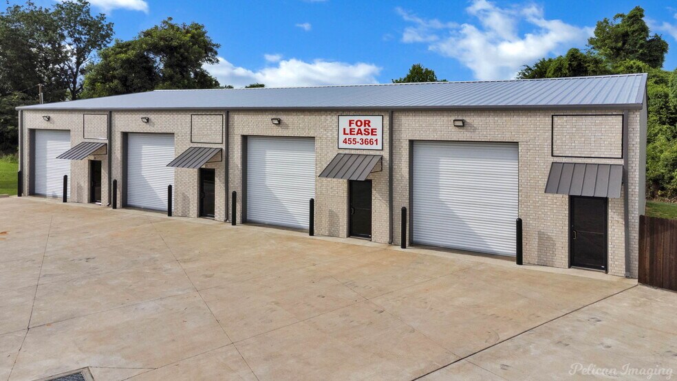 9275 Youree Dr, Shreveport, LA à louer - Photo de l’immeuble – Image 2 sur 12