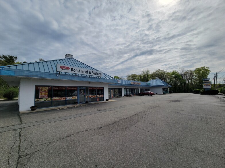 616 Main St, Tewksbury, MA à louer - Photo de l’immeuble – Image 2 sur 5