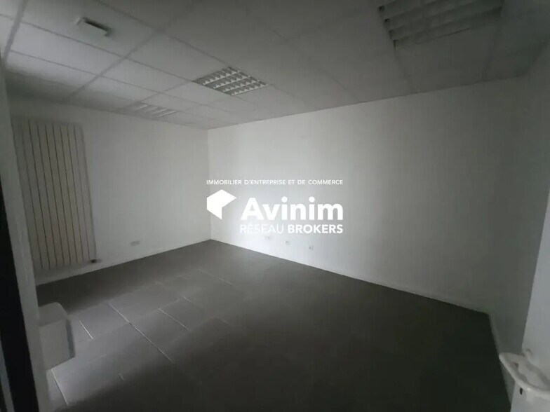 Industriel/Logistique dans Villeneuve-Saint-Georges à louer - Photo intérieure – Image 3 sur 8