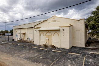 Plus de détails pour 257 E South St, New Braunfels, TX - Local commercial à vendre