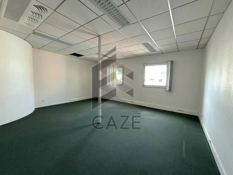 Bureau dans Pessac à louer - Photo intérieure – Image 3 sur 4
