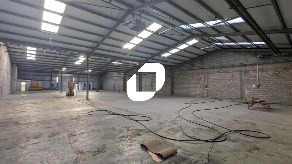 Local d’activités dans Servon à louer - Photo intérieure – Image 3 sur 6