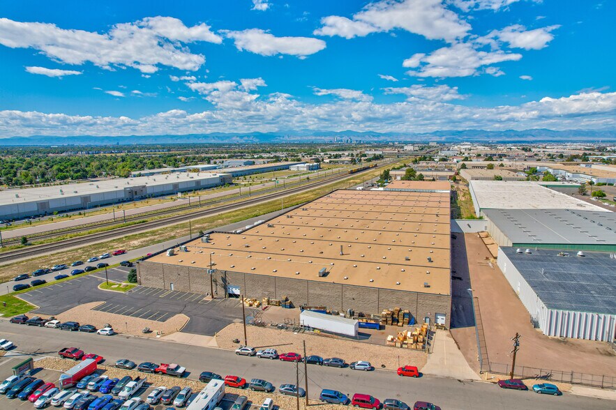 NE Denver Value Add Industrial Portfolio portefeuille de 2 biens à vendre sur LoopNet.fr - Photo de l’immeuble – Image 3 sur 14