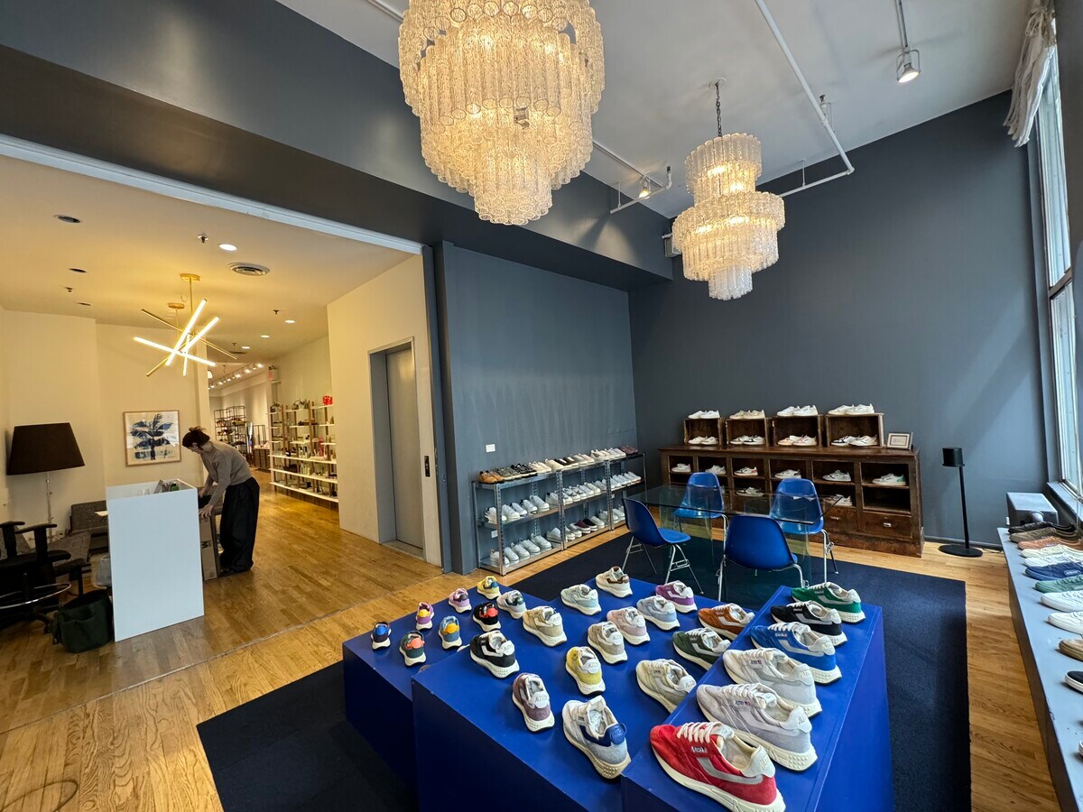 597 Broadway, New York, NY 10012 - Lot Retail - - Photo intérieure - Image 2 of 11