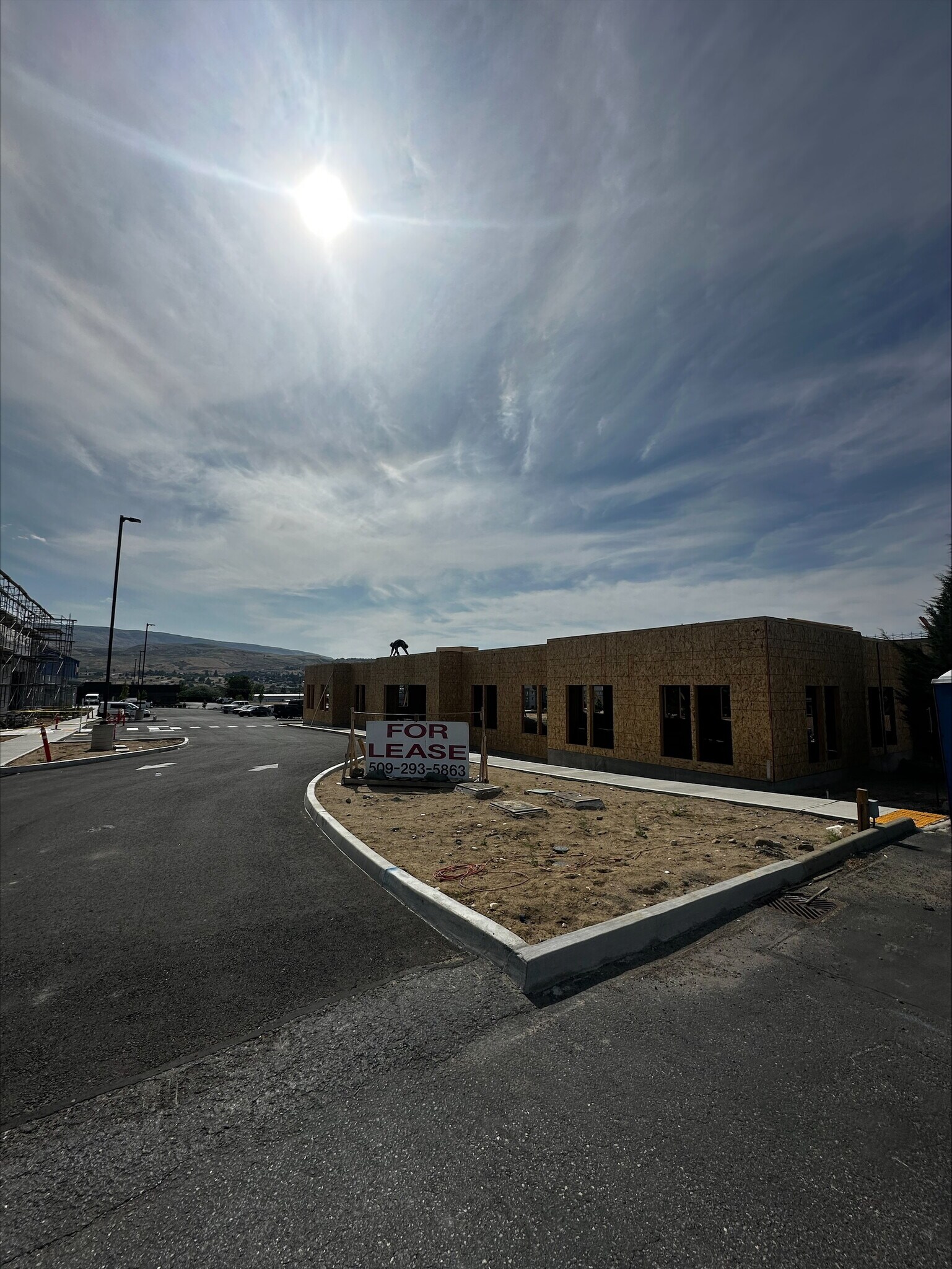 144 E Noyd Ave, Wenatchee, WA à louer Photo de l’immeuble– Image 1 sur 11
