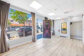 6702 Bergenline Ave, West New York, NJ à louer Photo intérieure– Image 1 sur 13