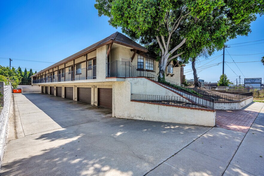 1316 W 166th St, Gardena, CA à vendre - Photo de l’immeuble – Image 1 sur 11