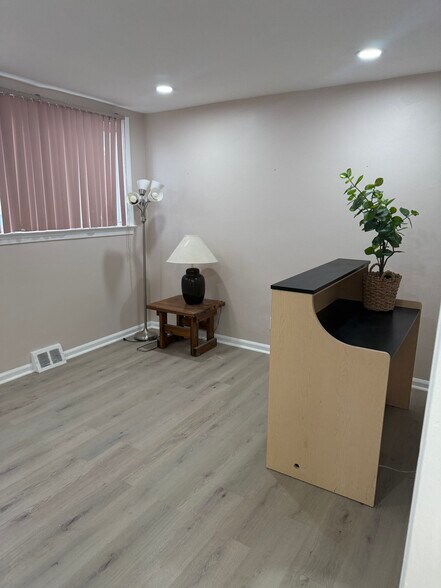 2216 Macdade Blvd, Holmes, PA à vendre - Photo de l’immeuble – Image 3 sur 27