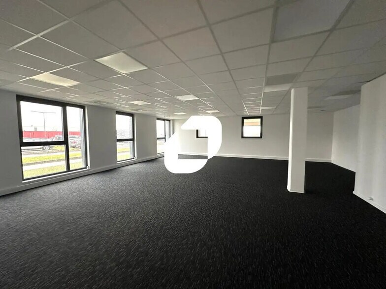 2 Rue Lucien Velten, Holtzheim à louer - Photo intérieure – Image 3 sur 13