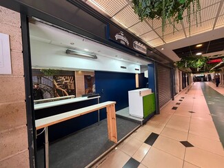 Plus de détails pour Local commercial à louer