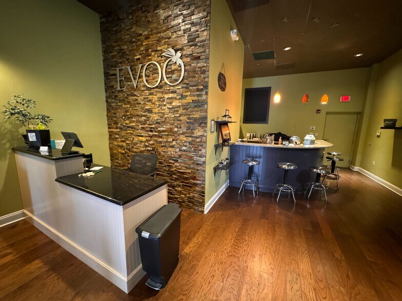 7601-7615 Fordson Rd, Alexandria, VA à louer - Photo intérieure – Image 3 sur 18