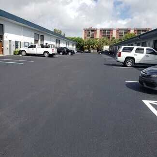 Plus de détails pour 2003-2033 W McNab Rd, Pompano Beach, FL - Industriel/Logistique à louer