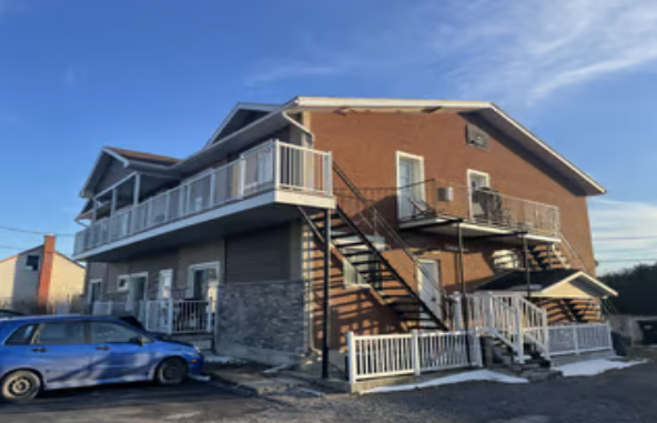 605-607 Av De Grande-Île, Salaberry-de-valleyfield, QC à vendre Photo principale– Image 1 sur 3