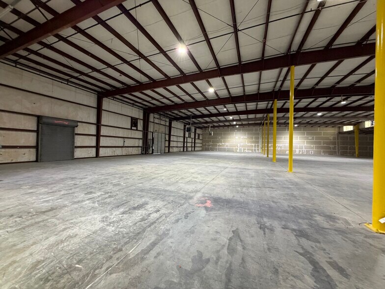3301 Jones Sausage Rd, Garner, NC à louer - Photo de l’immeuble – Image 3 sur 14