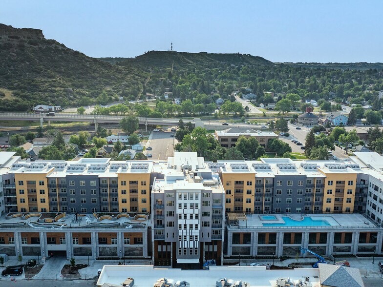 610 Jerry St, Castle Rock, CO à louer - Photo de l’immeuble – Image 3 sur 8