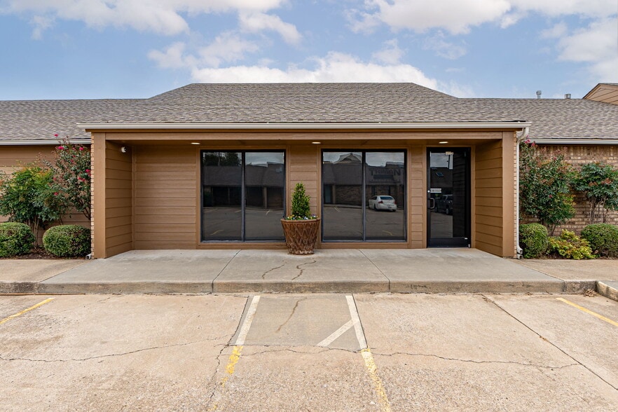 1530 SW 89th St, Oklahoma City, OK à vendre - Photo principale – Image 1 sur 56