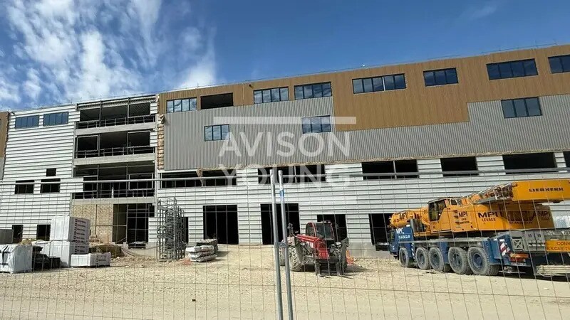 Industriel/Logistique dans Gonesse à louer - Photo de la construction – Image 1 sur 10