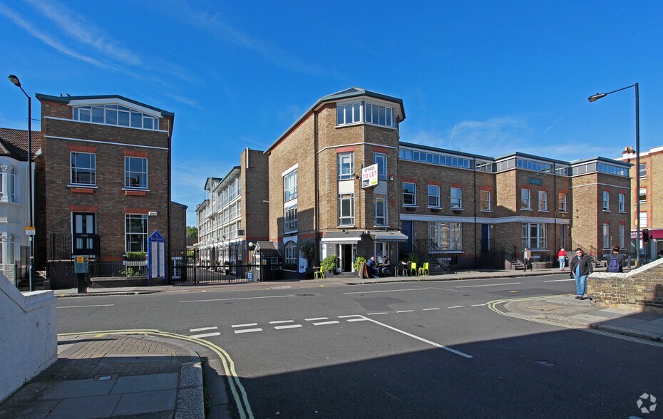 189 Munster Rd, Londres à louer - Photo de l’immeuble – Image 3 sur 3