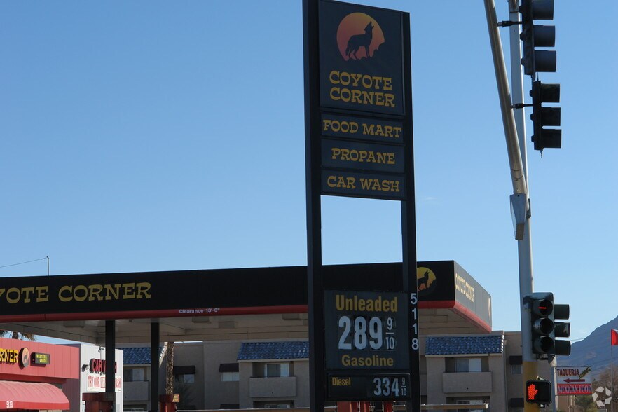 5118 E Lake Mead Blvd, Las Vegas, NV à vendre - Photo de l’immeuble – Image 3 sur 17