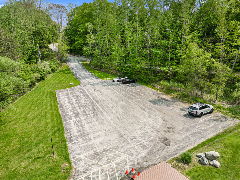 15437 N Red Bud Trl, Buchanan, MI à vendre - Photo de l’immeuble – Image 3 sur 12