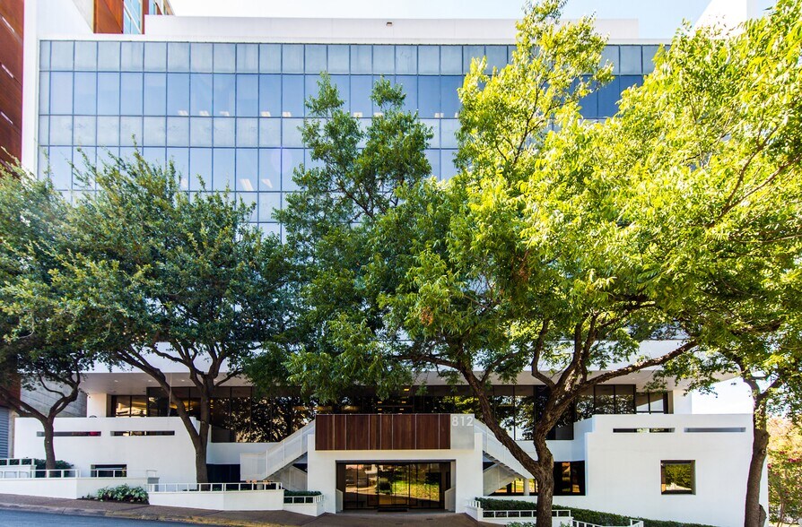 812 San Antonio St, Austin, TX à louer - Photo de l’immeuble – Image 1 sur 16