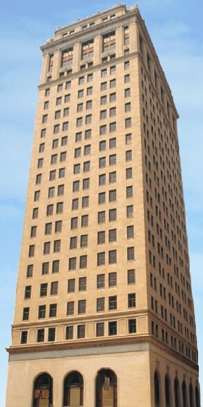 7 E Redwood St, Baltimore, MD à louer - Photo de l’immeuble – Image 1 sur 1