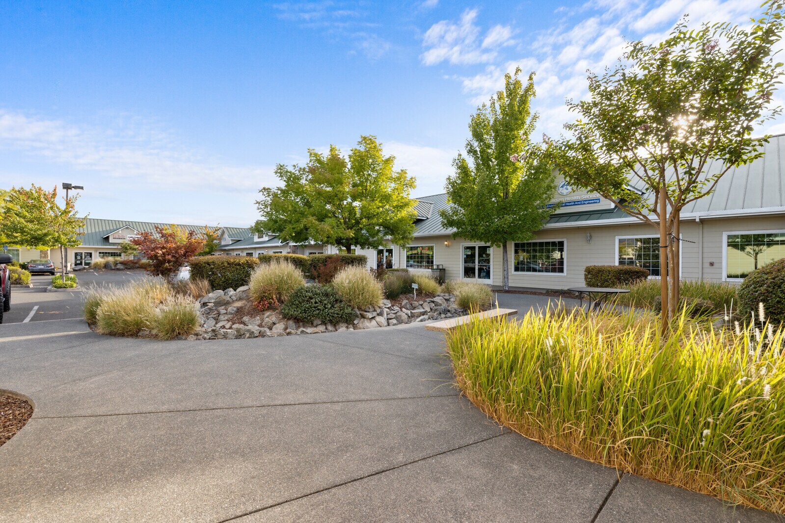 1252 Airport Park Blvd, Ukiah, CA à louer Photo de l’immeuble– Image 1 sur 12