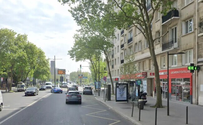 Plus de détails pour Local commercial à louer