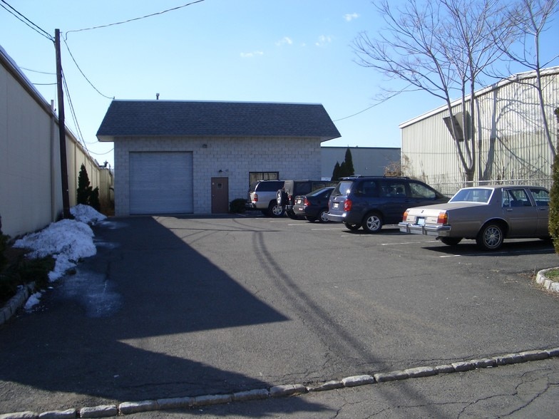 134 N 10th St, Kenilworth, NJ à louer - Photo principale – Image 1 sur 7