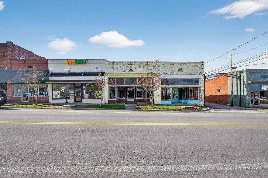 130-134 King St, Keysville, VA à vendre - Photo de l’immeuble – Image 3 sur 11