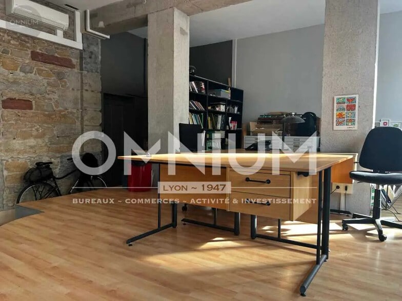 Bureau dans Lyon à vendre - Photo de l’immeuble – Image 3 sur 5