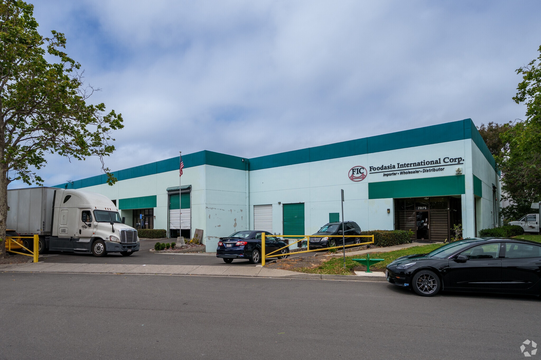 20175-20187 Mack St, Hayward, CA à louer Photo principale– Image 1 sur 6