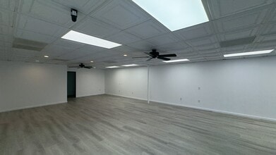 9354-9356 Magnolia Ave, Riverside, CA à louer Photo intérieure– Image 2 sur 4