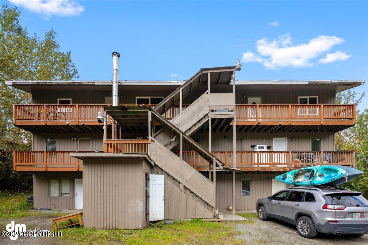 15815 Old Glenn Hwy, Eagle River, AK à vendre Photo principale– Image 1 sur 5