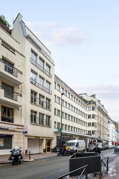 17 Rue Louise Michel, Levallois-Perret à louer - Photo principale – Image 1 sur 1