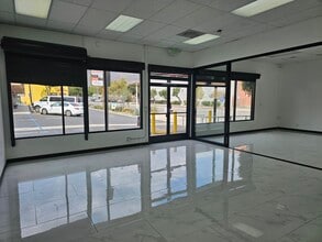 825-829 N Lake Ave, Pasadena, CA à louer Photo intérieure– Image 2 sur 16